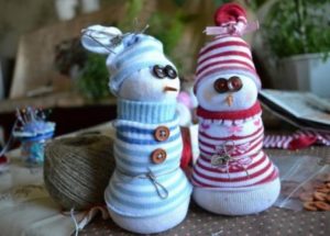 5566955-r3l8t8d-600-snowmen-img_assist_custom-468x336