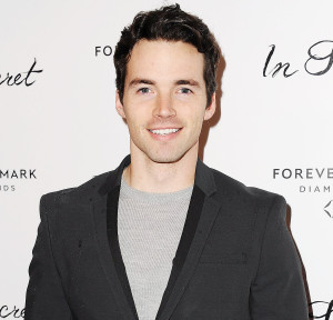 1394550379_ian-harding-zoom