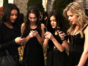 Pretty-Little-Liars-1x01