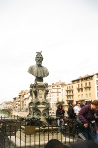 5_Benvenuto Cellini's statue on Ponte Vecchio